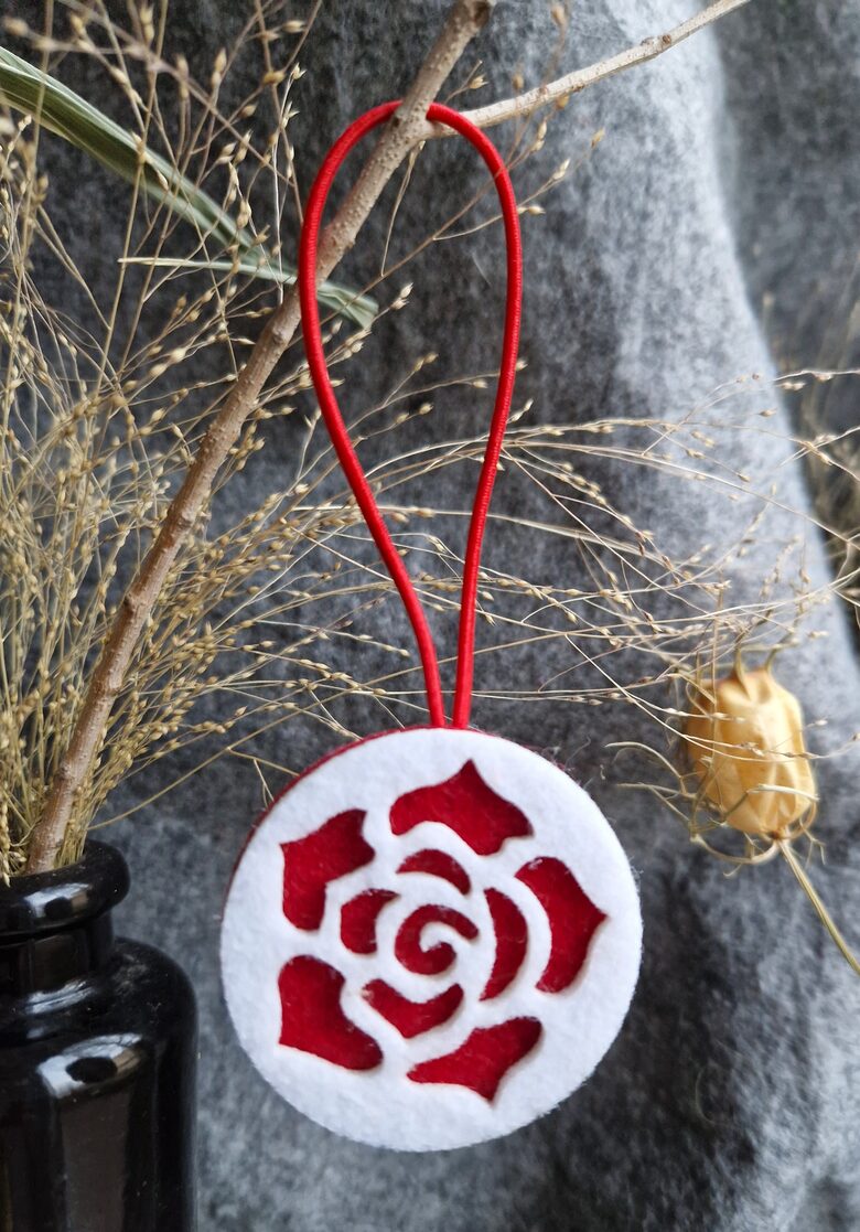 Lotoss - Peonija balts-t.sarkans piekariņš