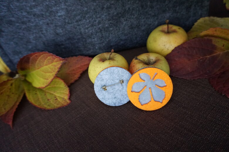 Kastanis - gaiši oranža piespraude